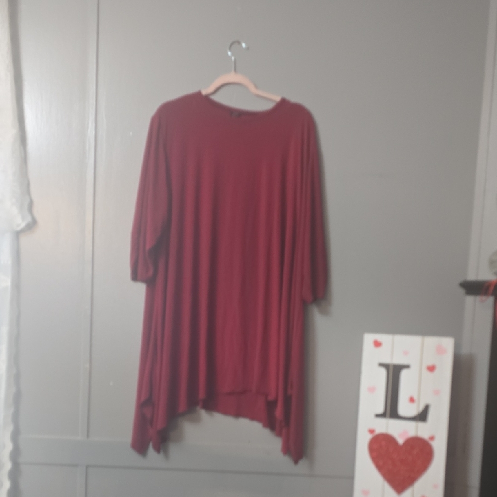Women's Burgundy Top
